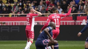 باريس إف سي يفوز على موناكو برباعية في الدوري الفرنسي