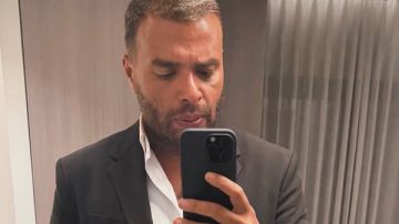 رامي صبري يخطف الأنظار بإطلالة كلاسيكية عبر إنستجرام شاهد