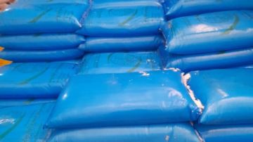 ضبط 11 طن ملح وأسمدة مجهولة المصدر بكفر الشيخ .. صور