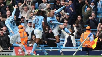 هالاند يقود مانشستر سيتي لاكتساح ليفربول ويواصل كتابة التاريخ بإنجاز جديد