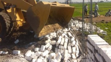 إزالة 22 تعديا واسترداد 6290 مترا من أراضي الدولة والزراعة في قنا صور