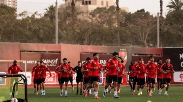 الأهلي يرفع حالة الطوارئ قبل مواجهة سيراميكا كليوباترا بالدوري