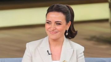 ريهام عبد الغفور تبهر متابعيها بإطلالة كلاسيك ريهام عبد الغفور تبهر متابعيها بإطلالة كلاسيك