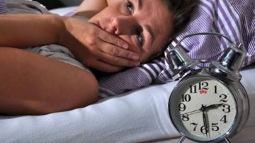 ماذا يحدث لجسمك عند النوم بعد الأكل مباشرة.. نصائح لتجنب الأضرار