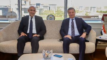 وزيرا الزراعةوالتعليم يبحثان آليات تعزيز التعاون للتوسع في مدارس التكنولوجيا التطبيقية