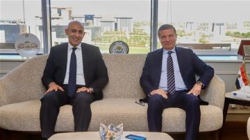 وزيرا الزراعة والتعليم يبحثان تعزيز التعاون للتوسع في مدارس التكنولوجيا التطبيقية