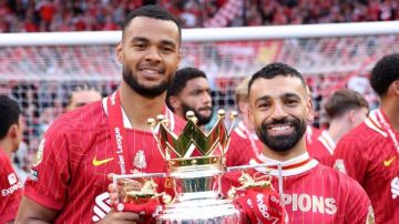 جاكبو يودع صلاح: دعمني كثيرا.. وسيظل أسطورة في ليفربول جاكبو يودع صلاح: دعمني كثيرا.. وسيظل أسطورة في ليفربول