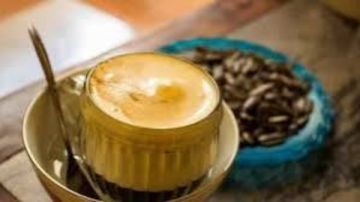 قهوة البيض أغرب تريندات مواقع التواصل .. تقدر تجربها؟