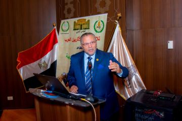 الآثاريين العرب يناشد بـ وقف بيع مخطوط قصيدة البردة 