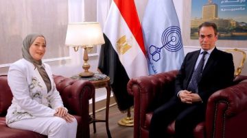 فاطمة حسن رئيسا لإذاعة المسلسلات دراما إف إم فاطمة حسن رئيسا لإذاعة المسلسلات دراما إف إم