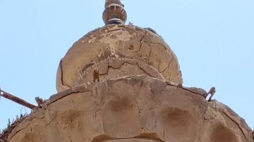شروخ وانهيار جزئي في المئذنة.. تدهور الحالة الإنشائية لمسجد جوهر المعيني بالقاهرة.. صور