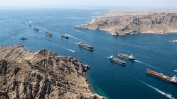 إيران: عهد الضيافة انتهى ولابد من دفع رسوم للمرور من مضيق هرمز