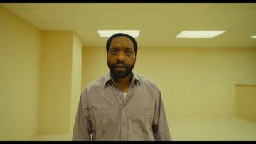 طرح البرومو الأول لفيلم Backrooms .. شاهد