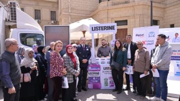 جامعة القاهرة تنظم حملة توعوية لصحة الفم والأسنان جامعة القاهرة تنظم حملة توعوية لصحة الفم والأسنان