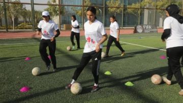 اتحاد الكرة يواصل فعاليات دورة تدريب المدربات بـ 6 أكتوبر