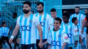 صدمة لـ يورتشيتش .. بيراميدز يتلقى ضربة موجعة قبل مواجهة الأهلي