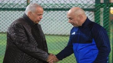 لازم نرفع شعار آسفين يا حسام .. فرج عامر يثني على العميد : رد على كل المتشككين والمتطاولين