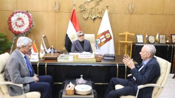 محافظ الوادي الجديد تتابع مستجدات مشروع إنتاج الفوسفوريك محافظ الوادي الجديد تتابع مستجدات مشروع إنتاج الفوسفوريك