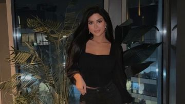 بالكاجوال.. كارولين عزمي تخطف الأنظار