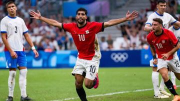 بيراميدز يخطط لخطف إبراهيم عادل من الأهلي