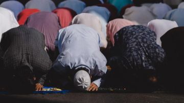 سنن يوم الجمعة.. أمور بسيطة وأجرها عظيم احرص على فعلها سنن يوم الجمعة.. أمور بسيطة وأجرها عظيم احرص على فعلها