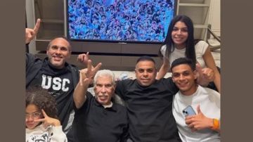 حسن شحاتة يحتفل بفوز الزمالك على بيراميدز وتصدر الدوري الممتاز