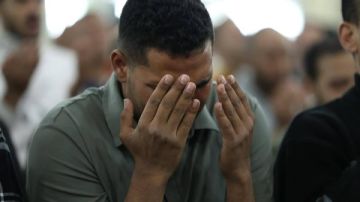 الأزهر للفتوى: إذا زادت الفوائت عن خمس صلوات سقط الترتيب الأزهر للفتوى: إذا زادت الفوائت عن خمس صلوات سقط الترتيب