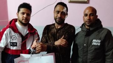 رئيس مياه الشرب بالجيزة يكرم سائقا أصيب أثناء التعامل مع الأمطار رئيس مياه الشرب بالجيزة يكرم سائقا أصيب أثناء التعامل مع الأمطار