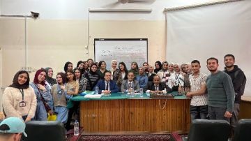 مناقشة فردية لمشروعات تخرج شعبة الإذاعة والتليفزيون بآداب الزقازيق