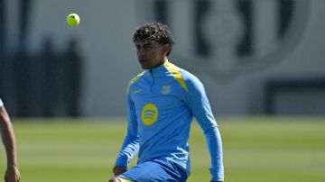 يامال ضد جريزمان.. مواجهة نارية بين برشلونة وأتلتيكو مدريد بدوري الأبطال