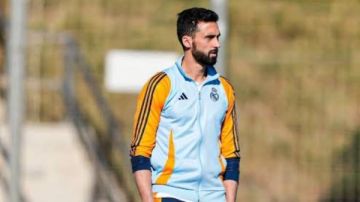 الحكم أفسد المباراة.. تعليق أربيلوا على خروج ريال مدريد من دوري الأبطال