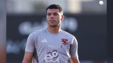 بنسر وقلب.. إمام عاشور يرد على شائعات رحيله عن الأهلي