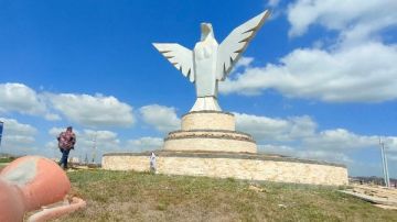 رفع كفاءة ميدان الملك عبد الله بكفر الشيخ.. صور