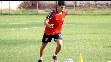 بديل إمام عاشور..فرج عامر يرشح لـ الأهلي لاعب شهير في أوروجواي بديل إمام عاشور..فرج عامر يرشح لـ الأهلي لاعب شهير في أوروجواي