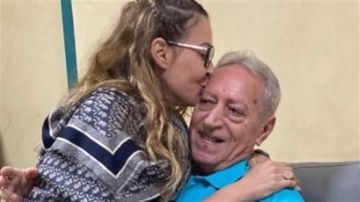 منة شلبي تحيي ذكرى ميلاد والدها الراحل برسالة مؤثرة منة شلبي تحيي ذكرى ميلاد والدها الراحل برسالة مؤثرة
