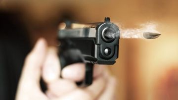 مسلح يقتــل كندية ويصيب آخرين بجروح في المكسيك مسلح يقتــل كندية ويصيب آخرين بجروح في المكسيك