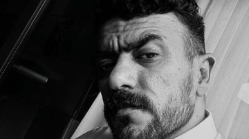 بصورة من الكواليس.. أحمد العوضي يشوق جمهوره لفيلمه الجديد شمشون ودليلة