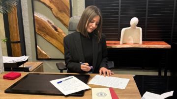 إيمان العاصي بطلة مسلسل انفصال من 12 حلقة والعرض على إحدى المنصات