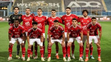 الأهلي يؤجل معاقبة لاعبيه بسبب مباراة الزمالك الأهلي يؤجل معاقبة لاعبيه بسبب مباراة الزمالك