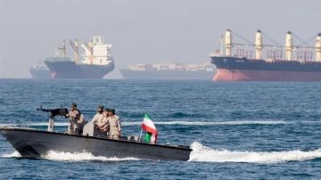 إحداهما ترتبط بإسرائيل.. الحرس الثوري يعلن احتجاز 3 سفن