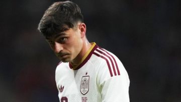 بيدري: الأداء تحسن في الشوط الثاني أمام مصر.. ورفضنا الهتافات العنصرية