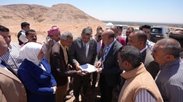 تنفيذ محور البداري - البحر الأحمر.. وتوجيهات بتسريع الأعمال واستغلال جانبي الطريق تنمويا