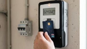 الأجهزة الإلكترونية القريبة.. أسباب رفض شحن عداد الكهرباء