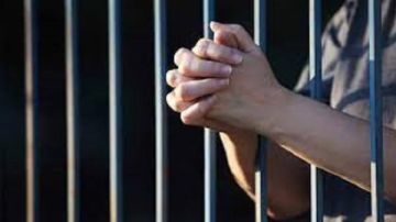 احذر .. نشر صور خادشة للحياء يعرضك للحبس والغرامة بالقانون