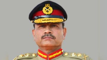 دبلوماسية الظل.. مفاوضات أمريكية إيرانية بوساطة قائد الجيش الباكستاني