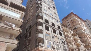 مفاجأة .. حي أول المحلة يكشف العمارة السكنية المتسببة في وفاة فتاة وصغير مخالفة