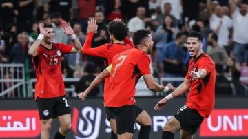 بعثة منتخب مصر تغادر إسبانيا 11 مساء اليوم