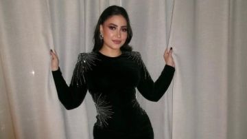 فستان أسود لافت.. بوسي تتألق في جدة فستان أسود لافت.. بوسي تتألق في جدة