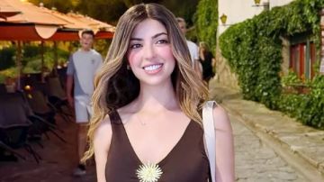 ميرنا جميل تلفت الأنظار بأحدث ظهور لها ميرنا جميل تلفت الأنظار بأحدث ظهور لها