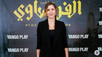 بإطلالة غريبة.. عائشة بن أحمد تتألق في أحدث ظهور